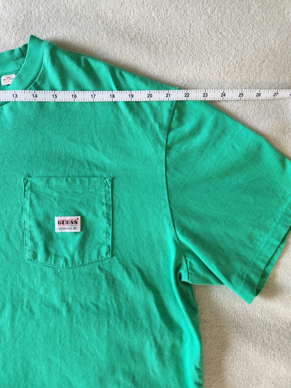 Guess Plain Classic Pocket T Shirt Green size Large Preowned Great Condition 💥 - Picture 6 of 8